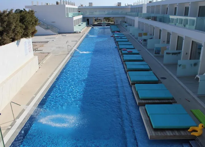 Fedrania Gardens Hotel